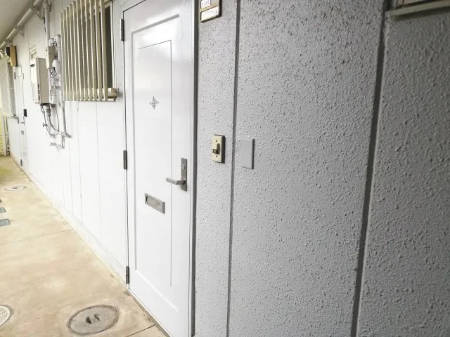 孤独死が発生した部屋はどうなる?特殊清掃の必要性と注意点をプロが解説